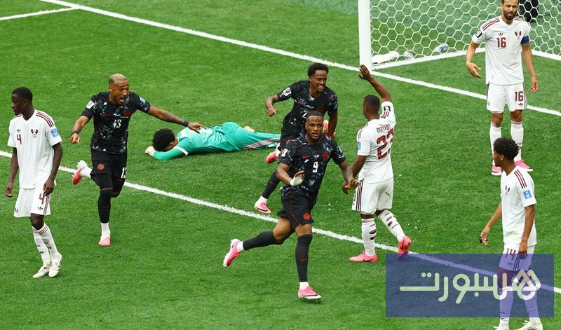 منتخب قطر يدفع ثمن النقص العددي ويخسر بسداسية تاريخية أمام كندا - هسبورت
