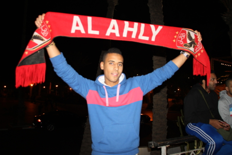 جماهير الأهلي تتغنى بفريقها وتأمل الفوز على غوانجو الصيني