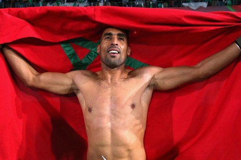 العسكري.. حارس الرجاء الذي انحنى له العالم بعد أن سخر منه