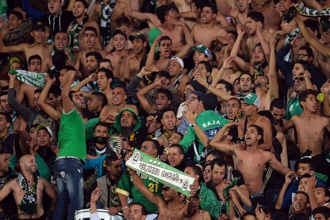 34.875 من الجمهور حضر مباراة الرجاء وأوكلاند