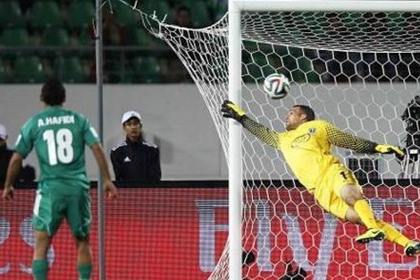 فيفا: الرجاء "قتل" أوكلاند سيتي