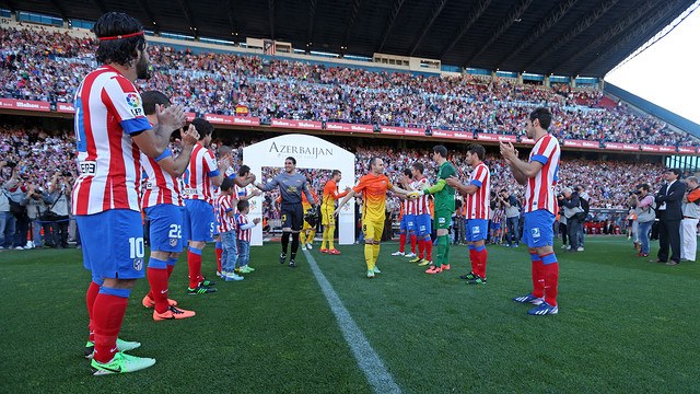 تذاكر مباراة برشلونة وأتليتكو مدريد بضعف الثمن