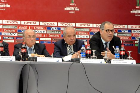 صحف: الفيفا تمنع أكرم من موندياليتو 2014 وتُغرمه 50 ألف دولار