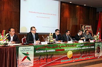 جامعة التنس تصادق على التقريرين الأدبي والمالي