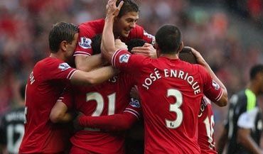 مدرب ليفربول يستبعد المنافسة على الدوري