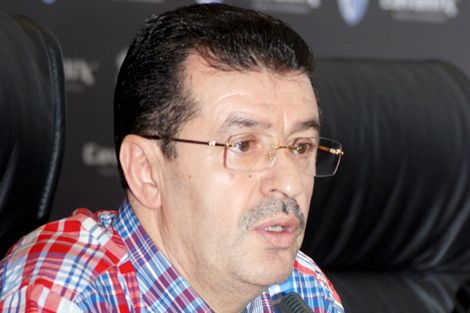 أبرون: سنعيد تهيئة ملاعب الجنوب لفك العزلة الرياضية عن الصحراء