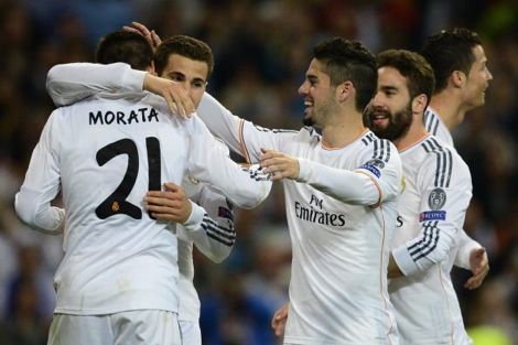 رونالدو و"بدلاء" ريال مدريد يهزمون شالكه بثلاثية