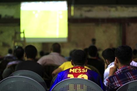 لماذا تهجر الجماهير المغربية لمشاهدة البطولات الأوربية؟