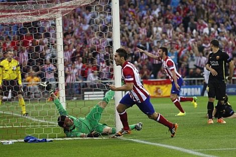 اتليتيكو يصعق برشلونة ويتأهل لنصف نهائي دوري أبطال أوروبا