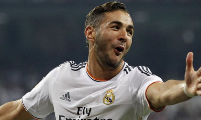 ريال مدريد مستعد لبيع بنزيمة من أجل سواريز