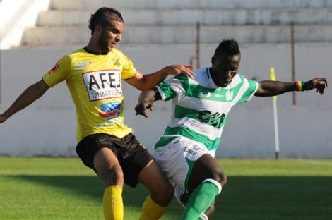 المغرب الفاسي يتعادل ايجابا مع الدفاع الحسني الجديدي بمركب فاس
