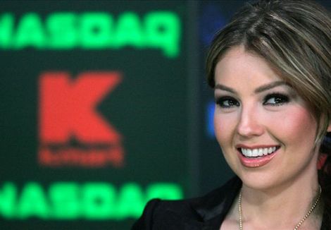 تاليا تطلب الزواج من حارس المكسيكي المألق