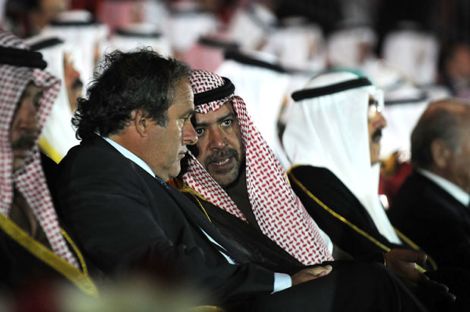 هل تورط بلاتيني في قضية "رشوة" لمنح قطر مونديال 2022؟
