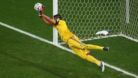 فان غال: أنا من علم روميرو التصدي لركلات الترجيح
