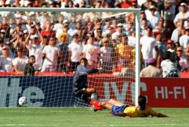 بسبب هذا الهدف قُتل Andres Escobar بعد مونديال 94
