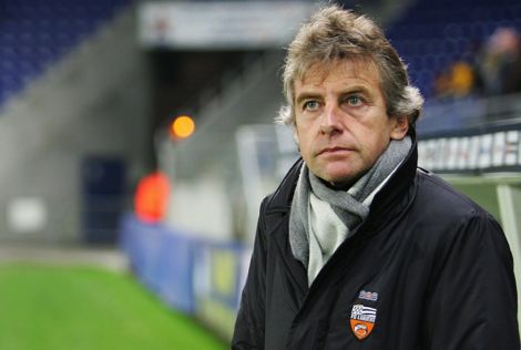 الفرنسي غوركوف يخلف حاليلوزينش في تدريب منتخب الجزائر
