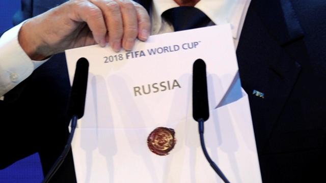 بريطانيا تطالب بحرمان روسيا من تنظيم المونديال