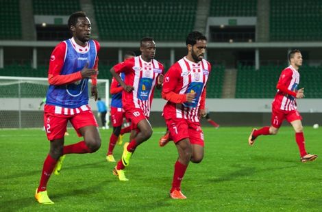 الحسنية تُجدد عقد لاعب وتفَسخ آخر وتَخْتبِر لاعباً إفوارياً‎