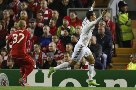 ريال مدريد يفك عقدة ملعب "أنفيلد" بثلاثية في شباك ليفربول