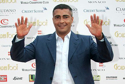 روماريو: البرازيل كانت تحتاج للتجديد وليس دونغا