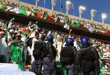 الكاف يوجّه إنذاراً شديد اللهجة للاتحاد الجزائري بسبب الشغَب