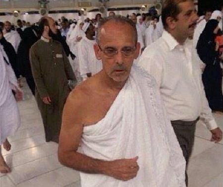 فييرا يستغل "خليجي22" للقيام بمناسك العمرة‎
