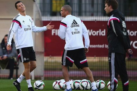 الموقع الرّسمي لريال مدريد يَنتظِر دعم عُشّاق النادي بالمغرب‎