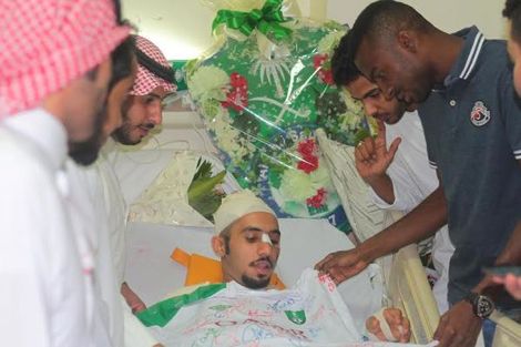 3 تذاكر للمنصة الشرفية وسيارة فخمة لمشجع سعودي تعرض لحادث‎