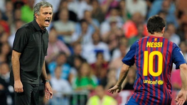 فابريغاس يتخيل.. مورينيو في برشلونة
