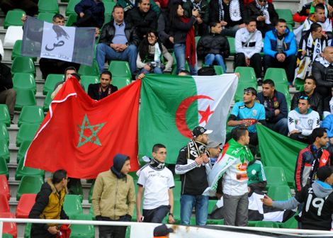 المغاربة يتغنون بمغربية الصحراء ويشجعون أوكلاند