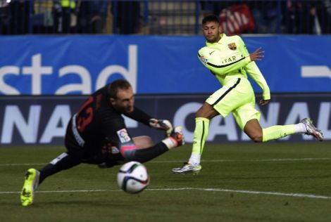 برشلونة يُسقط الأتليتكو من كأس الملك في الكالديرون ويصعد للنصف
