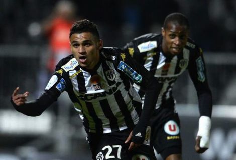 بوفال يختار تمثيل فرنسا بدلا من المغرب