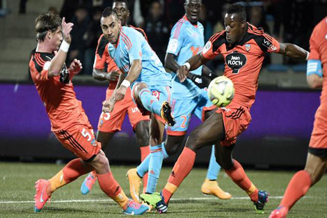 لوريان يتعاقد مع لاعب الصفاقسي التونسي