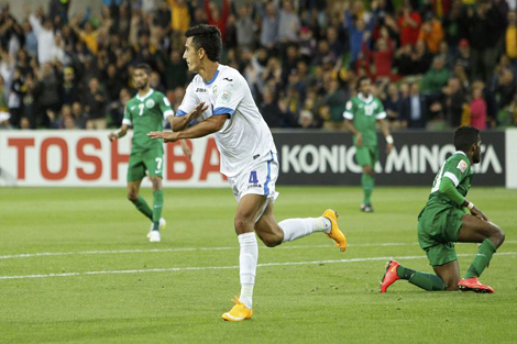 قائد السعودية يعلن اعتزاله بعد الإقصاء من آسيا