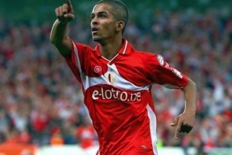 كارسيلا يُعانِق الشّباك من جَديد مع "ستاندار" في الدوري البجليكي‎