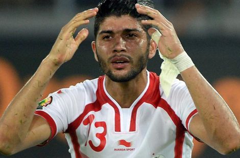 بكاء مُترجم بي إن سبورت بعد إقصاء تونس
