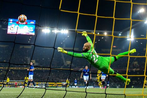 فوز ليفربول وتعادل توتنهام مع فيورنتينا بـ"اليوروبا ليغ"