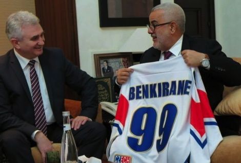 بنكيران يحصل على رقم 99 في قميص المنتخب التشيكي هدية