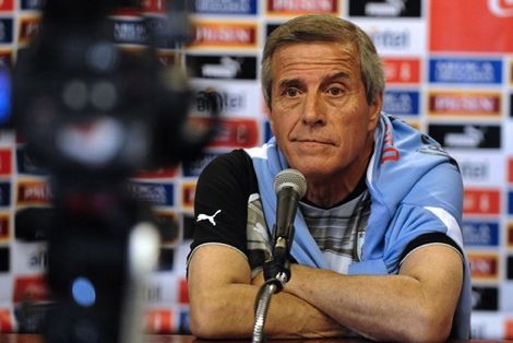 مدرب الأورغواي: مباراتنا ضد المنتخب المغربي تكتسي أهمية قصوى