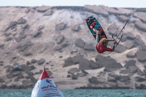 Kiteboarding مولاي الحسن بالدّاخلة يُسدِل ستار نُسخته السادسة