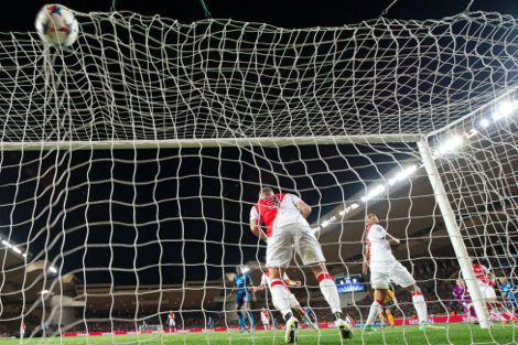 موناكو يقترب من دوري مجموعات أبطال أوروبا