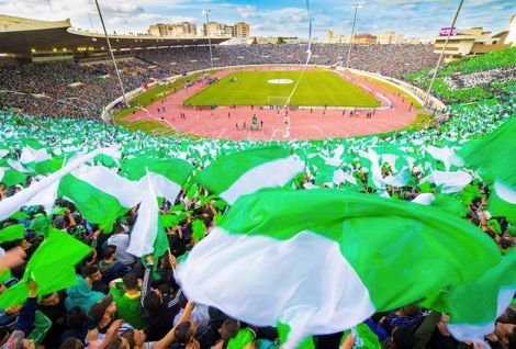 الرجاء ينأى بنفسه عن تنقل جمهوره للجزائر لتشجيع الفريق ضد اسطيف