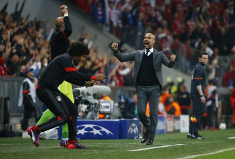 UEFA يتهم غوارديولا بارتداء قميص غير رياضي