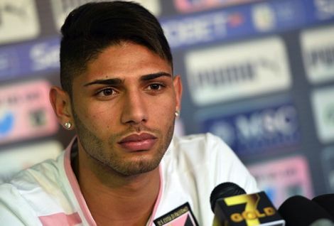 لزعر يعرض إصابته على طبيب المنتخب