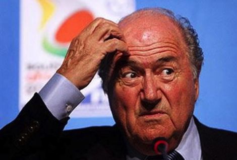 تفاصيل القبض على 6 من مسؤولي الـ FIFA بتهم "فساد"