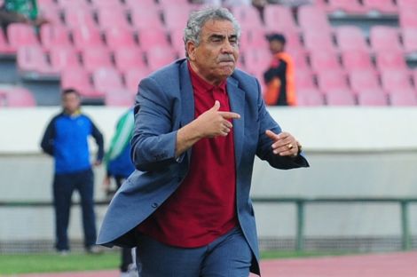 "لِيطوَاليسْت" يشكّكون في نزاهَة البنزرتي بسبب لبَاقته الزائدة بعد الهزيمة