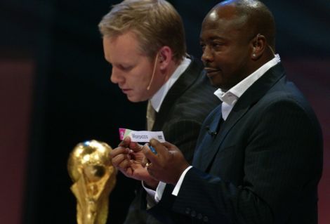 لوفيغارو: وثائق تتهم المغرب بدفع رشوى بهدف تنظيم كأس العالم 1998