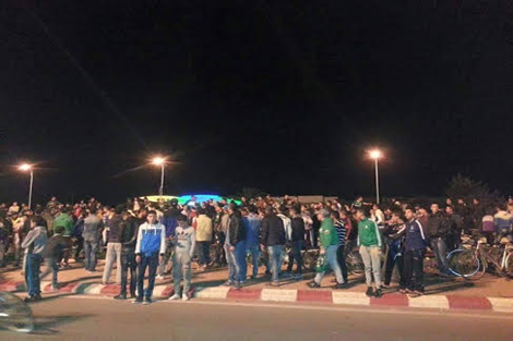 جمهور خريبكة يحتفل بعد إنجاز الفريق