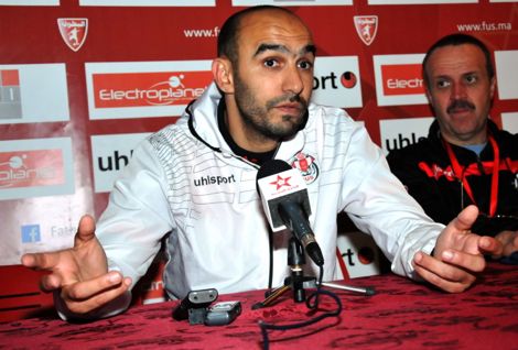 الركراكي يستدعي 20 لاعبا للقاء المغرب الفاسي