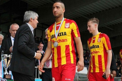 الإتحاد الأوروبي لكرة القدم يوقف لاعباً مغربياً بسبب تضامنه مع فلسطين